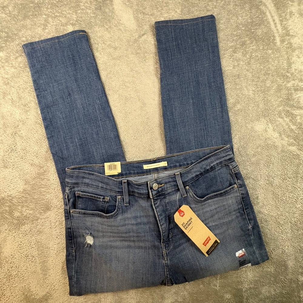 Levi's 311 Women's 34.5x29 NWT Shaping Skinny Distressed Sculpt Hypersoft Jeans